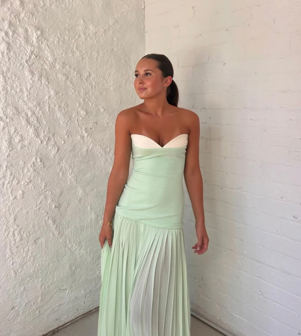 She Is Olla Nicolette Dress