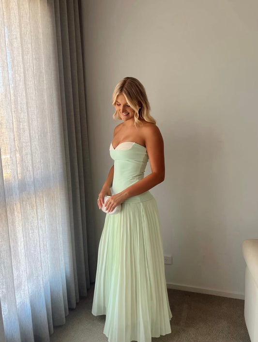 She Is Olla Nicolette Dress