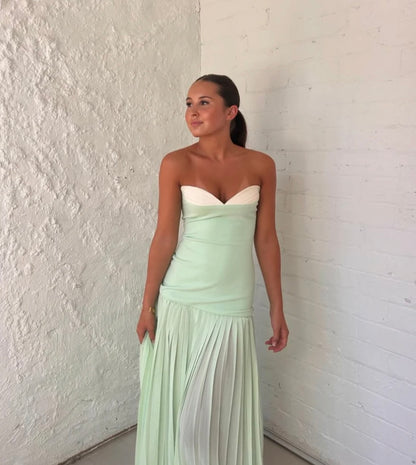 She Is Olla Nicolette Dress