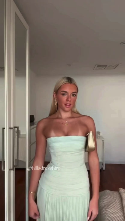 Manning Cartell Royal Debut Dress